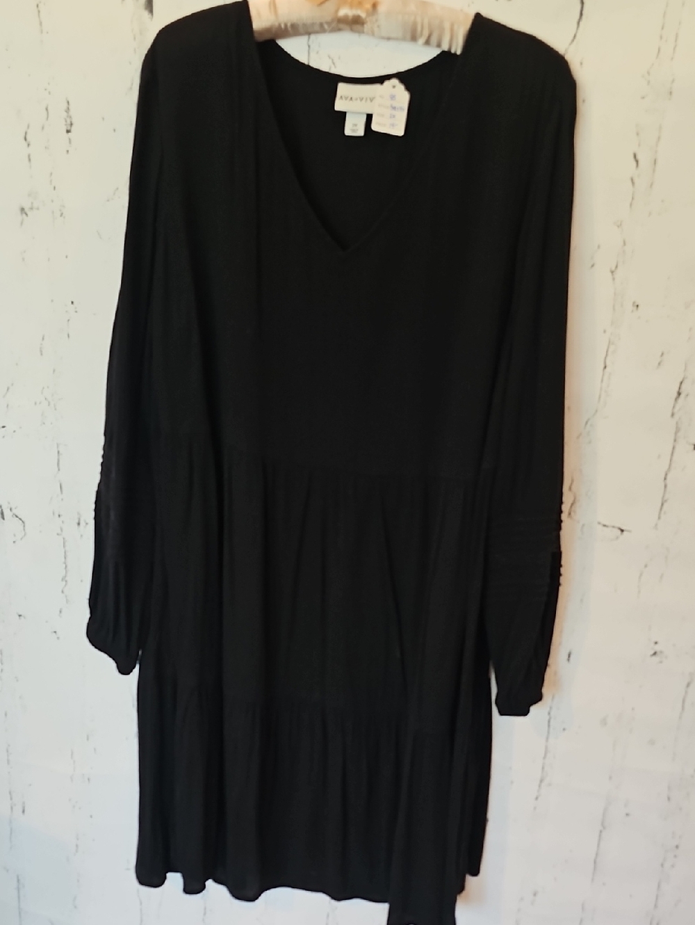 Ava & Viv Black V-Neck Tiered Long Sleeve Midi Dress (45)